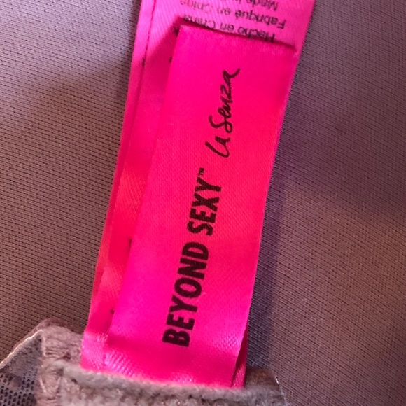 Beyond Sexy Bra - Picture 5 of 6